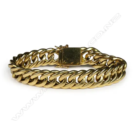 An 18ct gold chain bracelet,