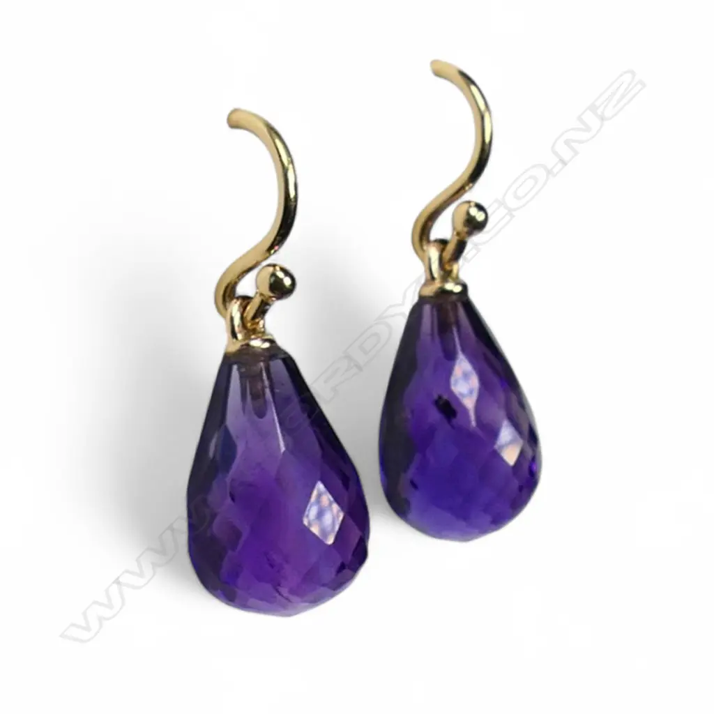 A pair of 18ct gold and amethyst drop earrings, Image 1++