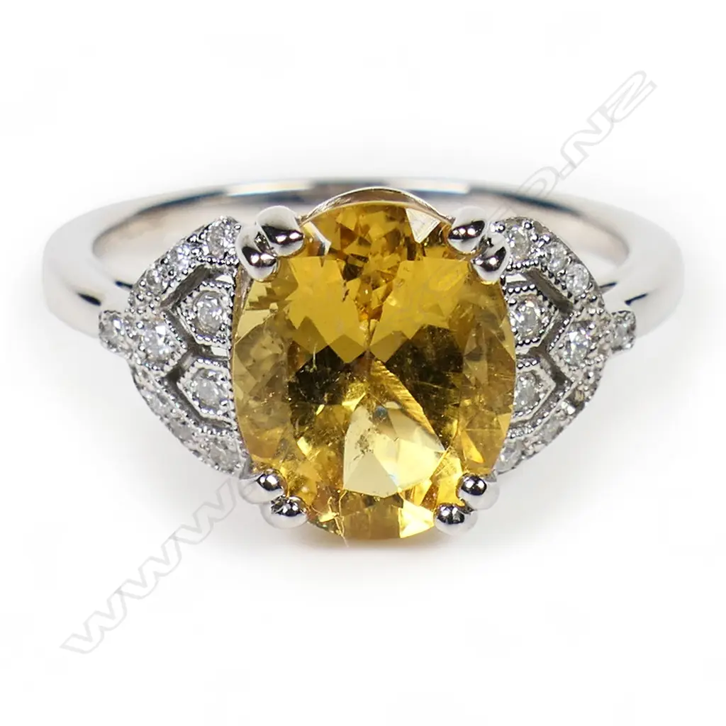 A 14ct white gold heliodor and diamond vintage style ring, Image 1++