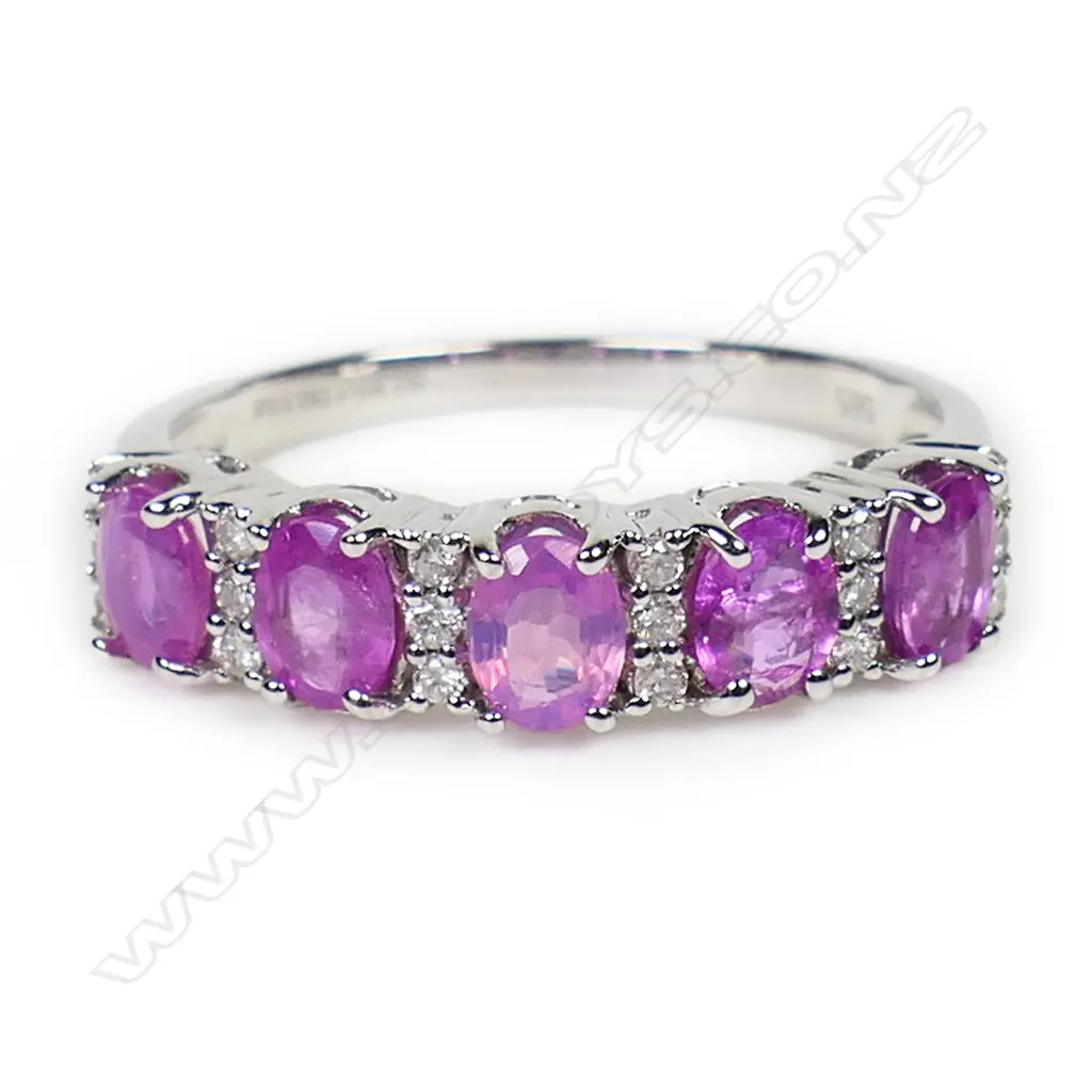 A 14ct gold pink sapphire and diamond band, Image 1++