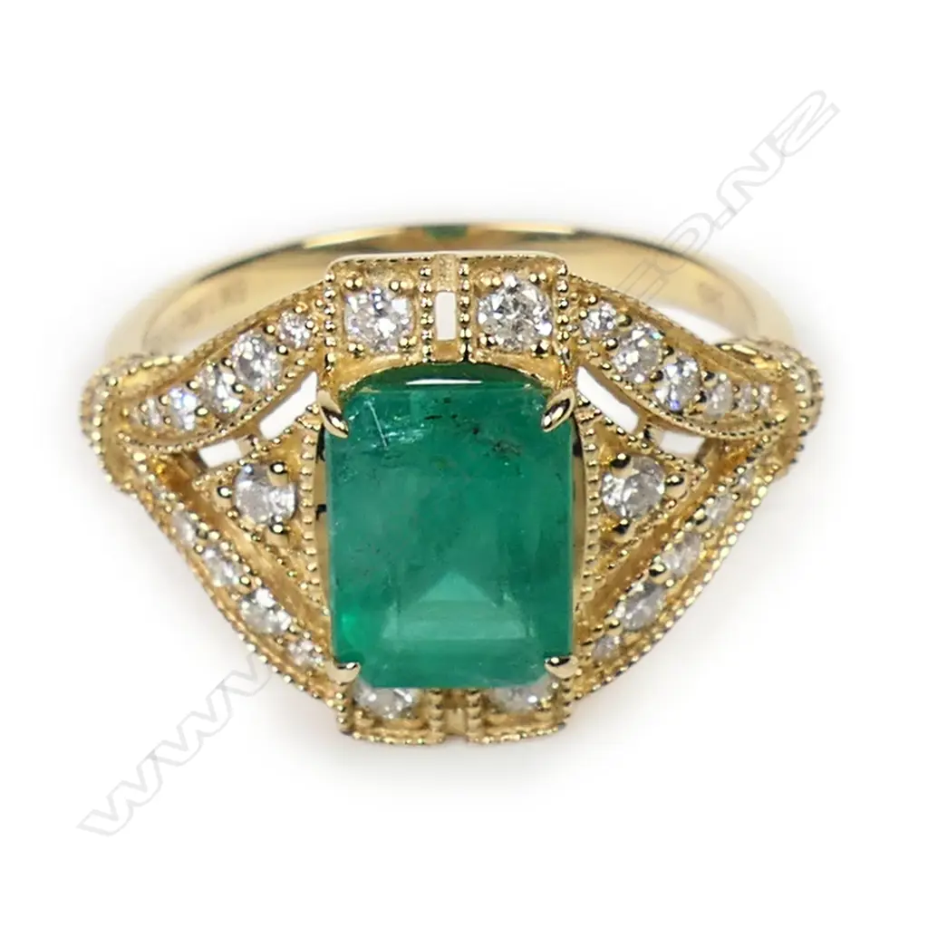 A 14ct gold emerald and diamond Art Deco style ring, Image 1++