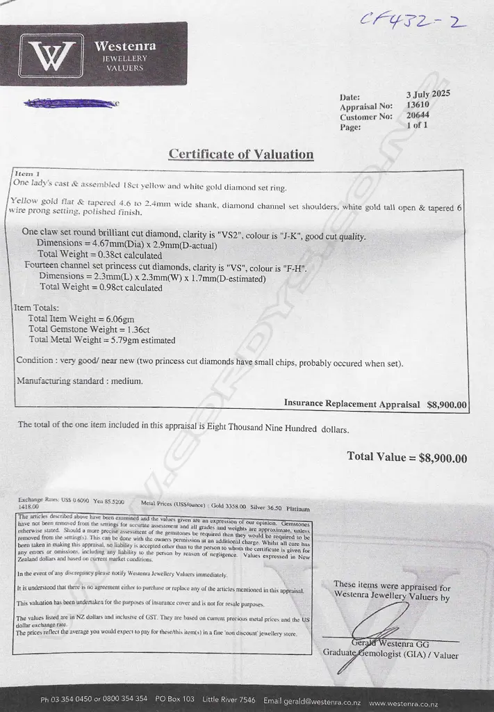 An 18ct yellow gold and white gold diamond set ring, Image 1++