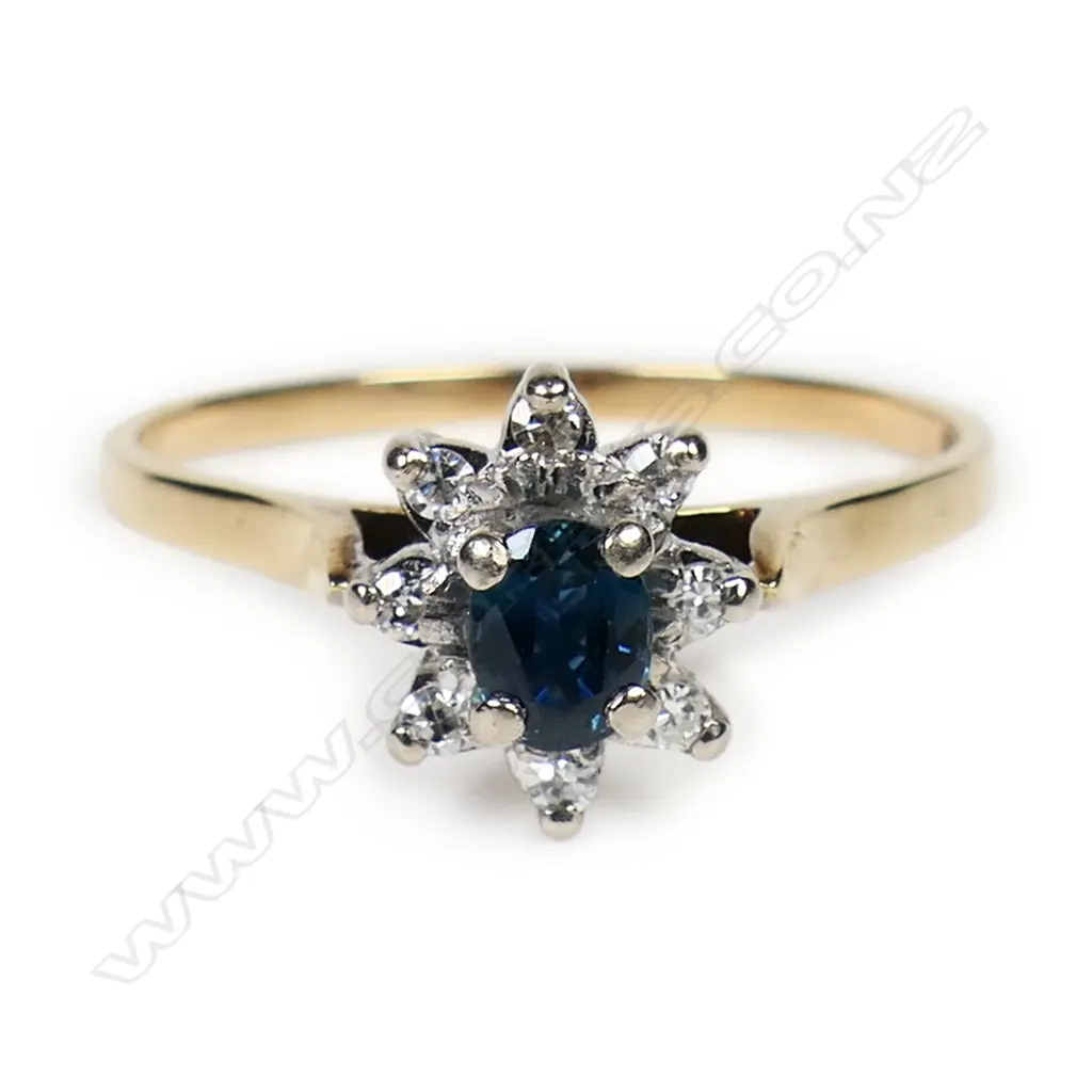 A 9ct yellow and white gold sapphire and diamond vintage style ring, Image 1++