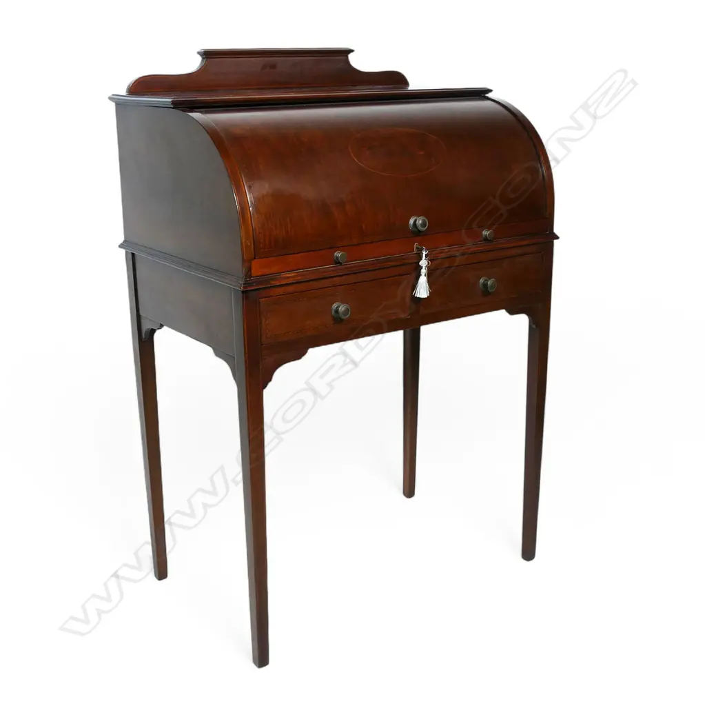An Edwardian mahogany Sheraton revival drum front ladies desk, Image 1++