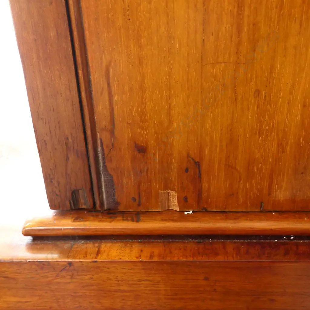 A Victorian mahogany bookcase secretaire, Image 1++