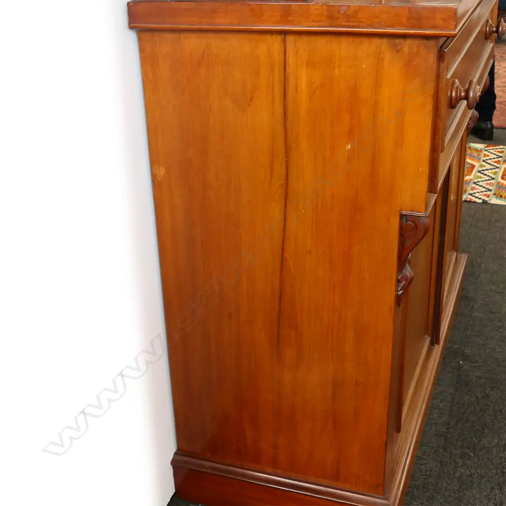 A Victorian mahogany bookcase secretaire, Image 1++