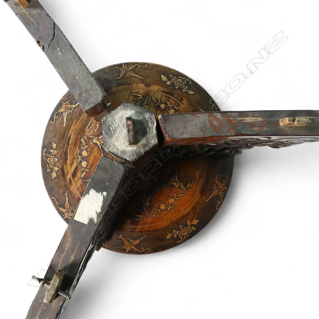 An impressive antique Chinese dining table the round top inlaid with multiple courtyard scenes, bamboo, willow trees, clouds, phoenix birds, etc, Image 1++