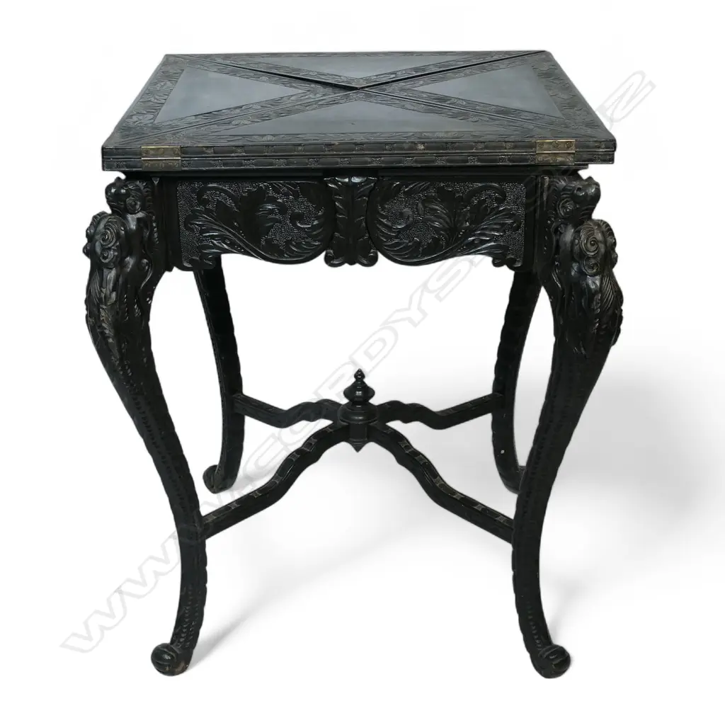 An early 20thC Anglo-Japanese envelope folding card table, Image 1++