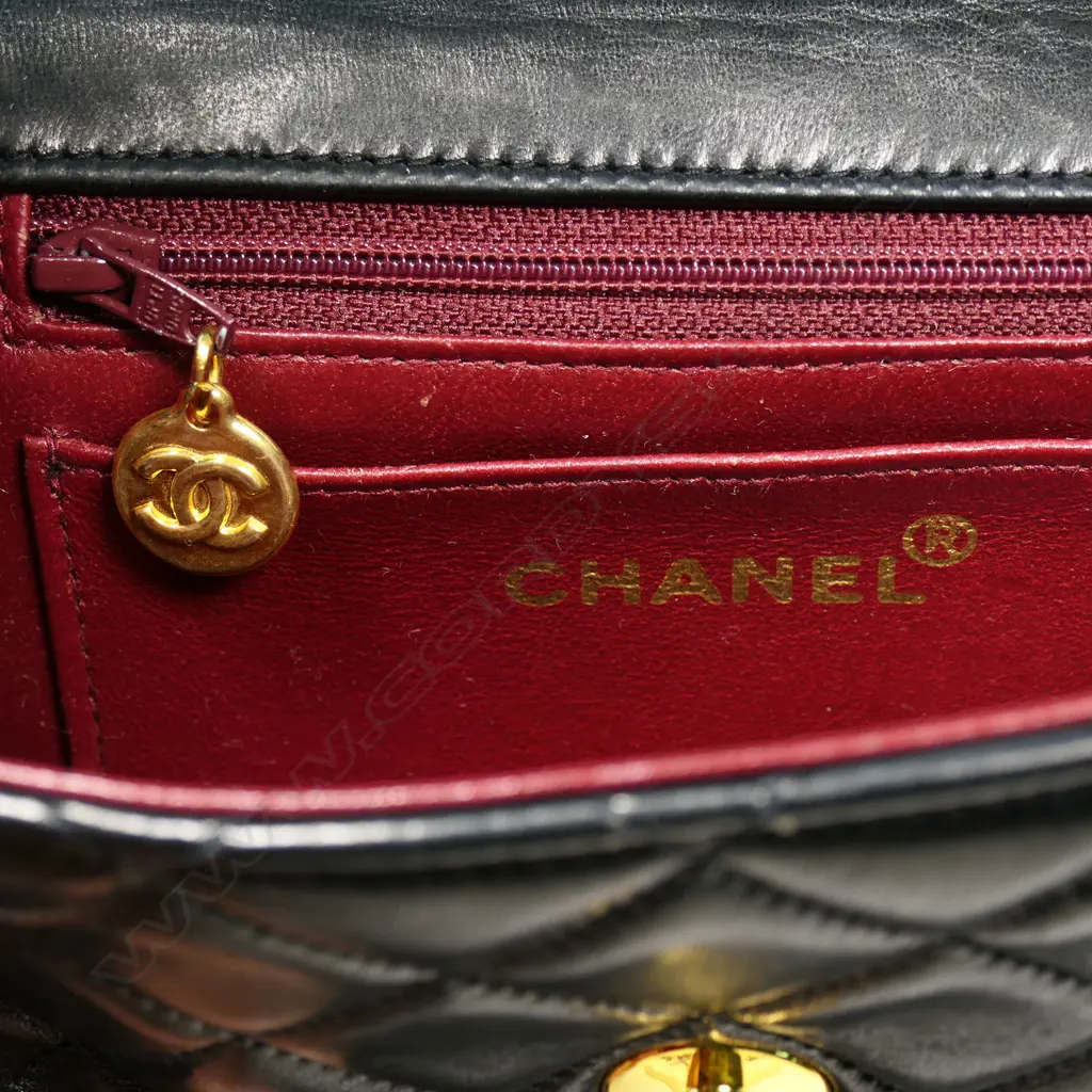 Chanel matelassé mini handbag, Image 1++
