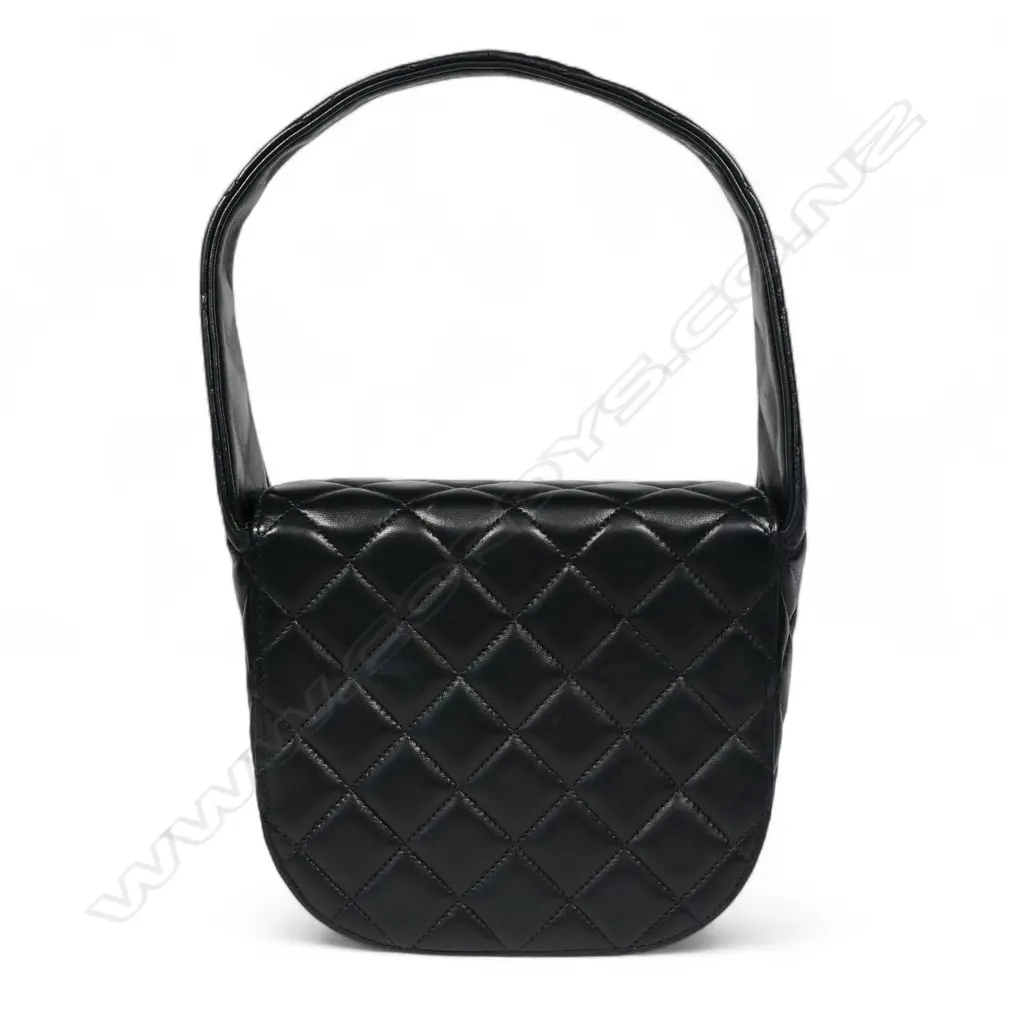 Chanel matelassé mini handbag, Image 1++
