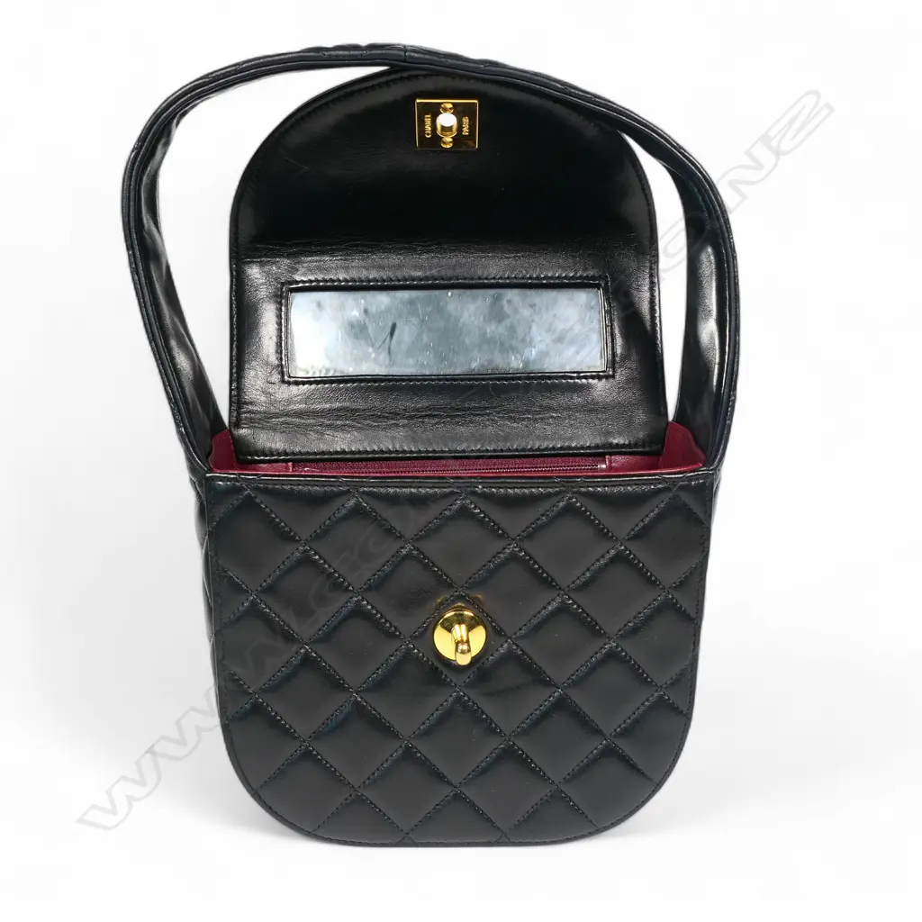 Chanel matelassé mini handbag, Image 1++