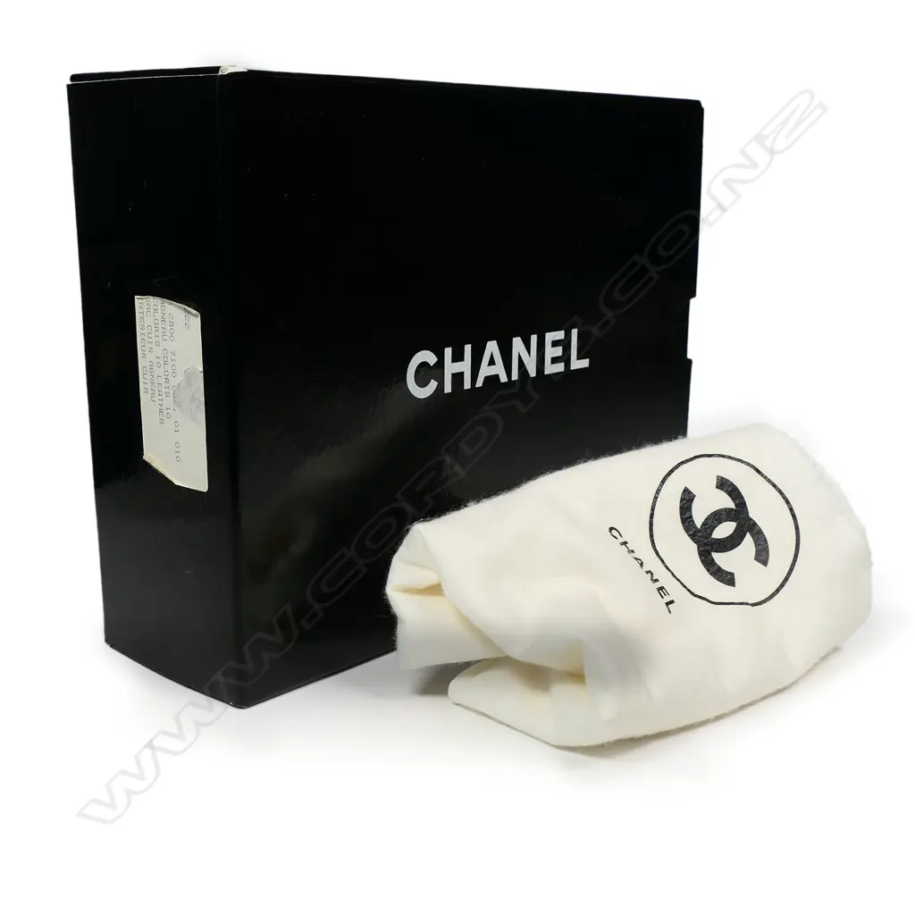 Chanel matelassé mini handbag, Image 1++
