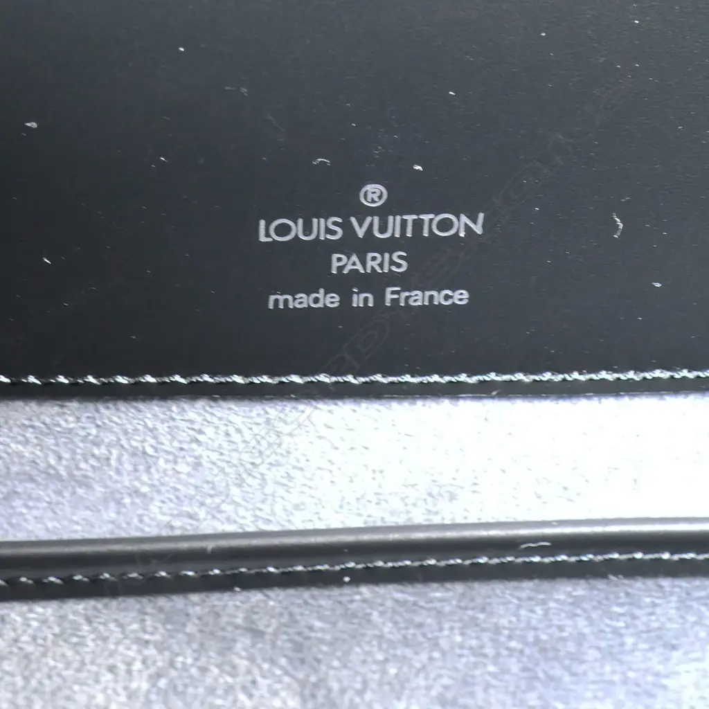 A Louis Vuitton Nocturne shoulder bag, Image 1++