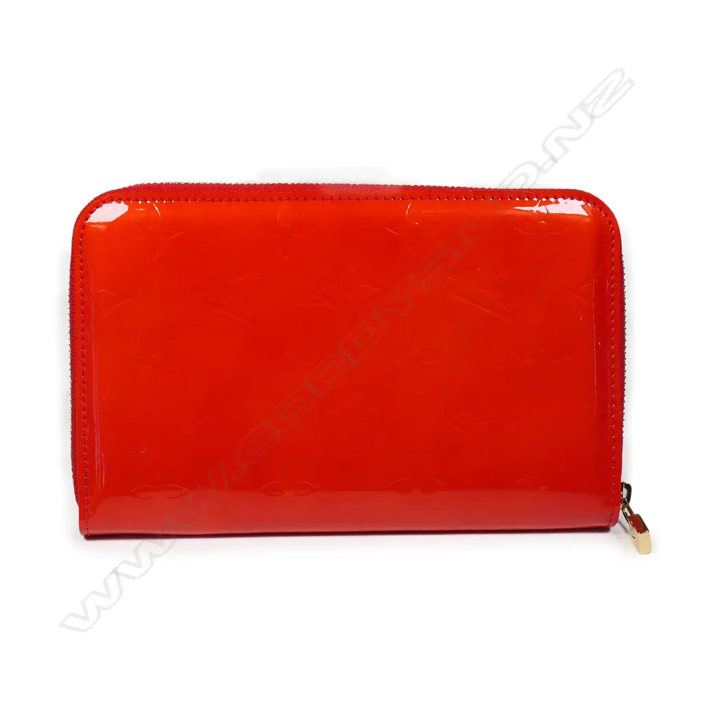 A Louis Vuitton Vernis Eldridge Rouge Wallet, Image 1++