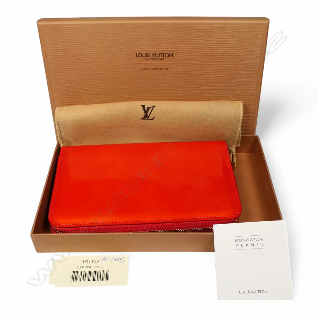 A Louis Vuitton Vernis Eldridge Rouge Wallet, Image 1++