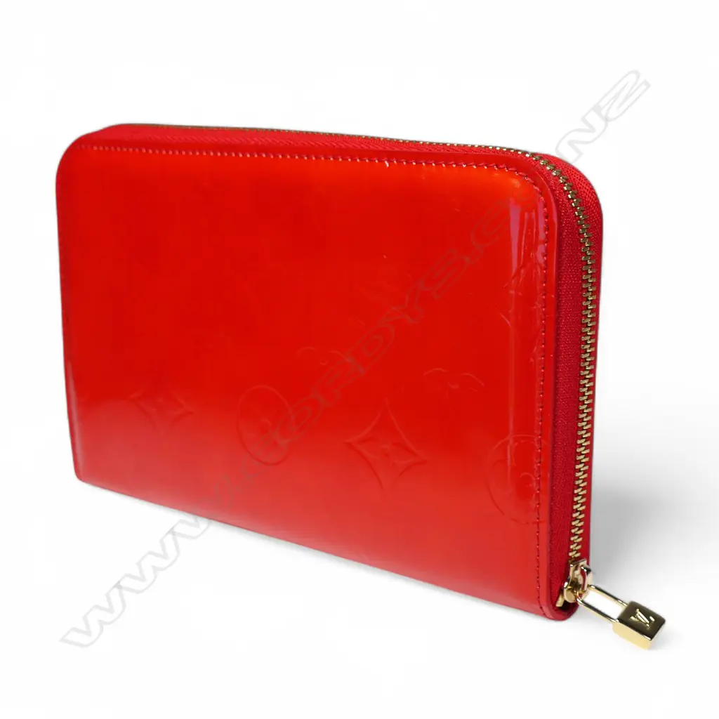 A Louis Vuitton Vernis Eldridge Rouge Wallet, Image 1++