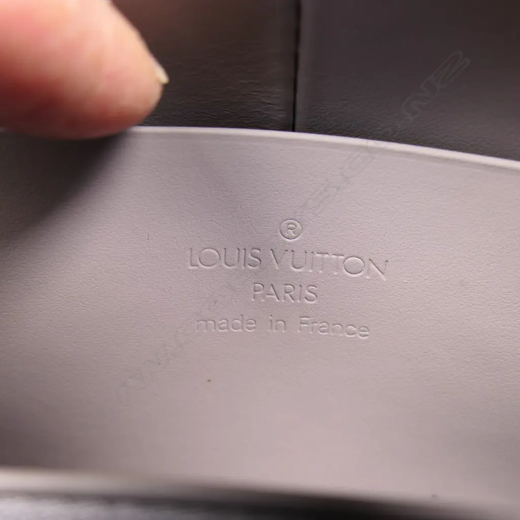 A Louis Vuitton lilac Epi leather Demi-Lune zip wallet, Image 1++