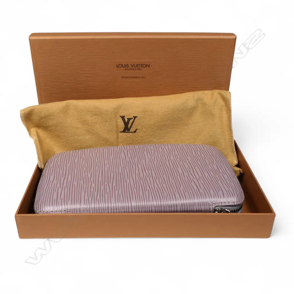 A Louis Vuitton lilac Epi leather geode organiser zippy wallet, Image 1++