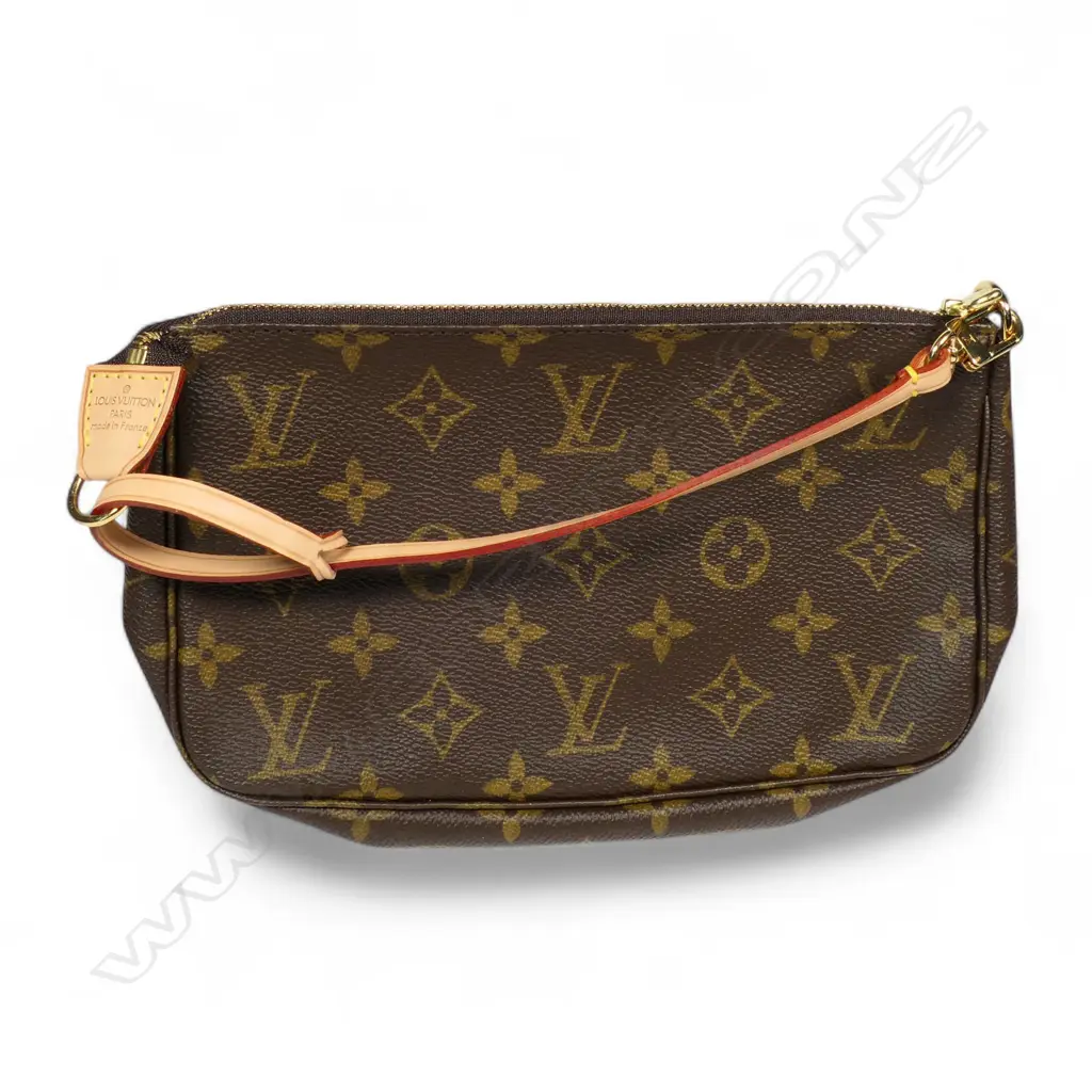 Louis Vuitton pochette bag, Image 1++