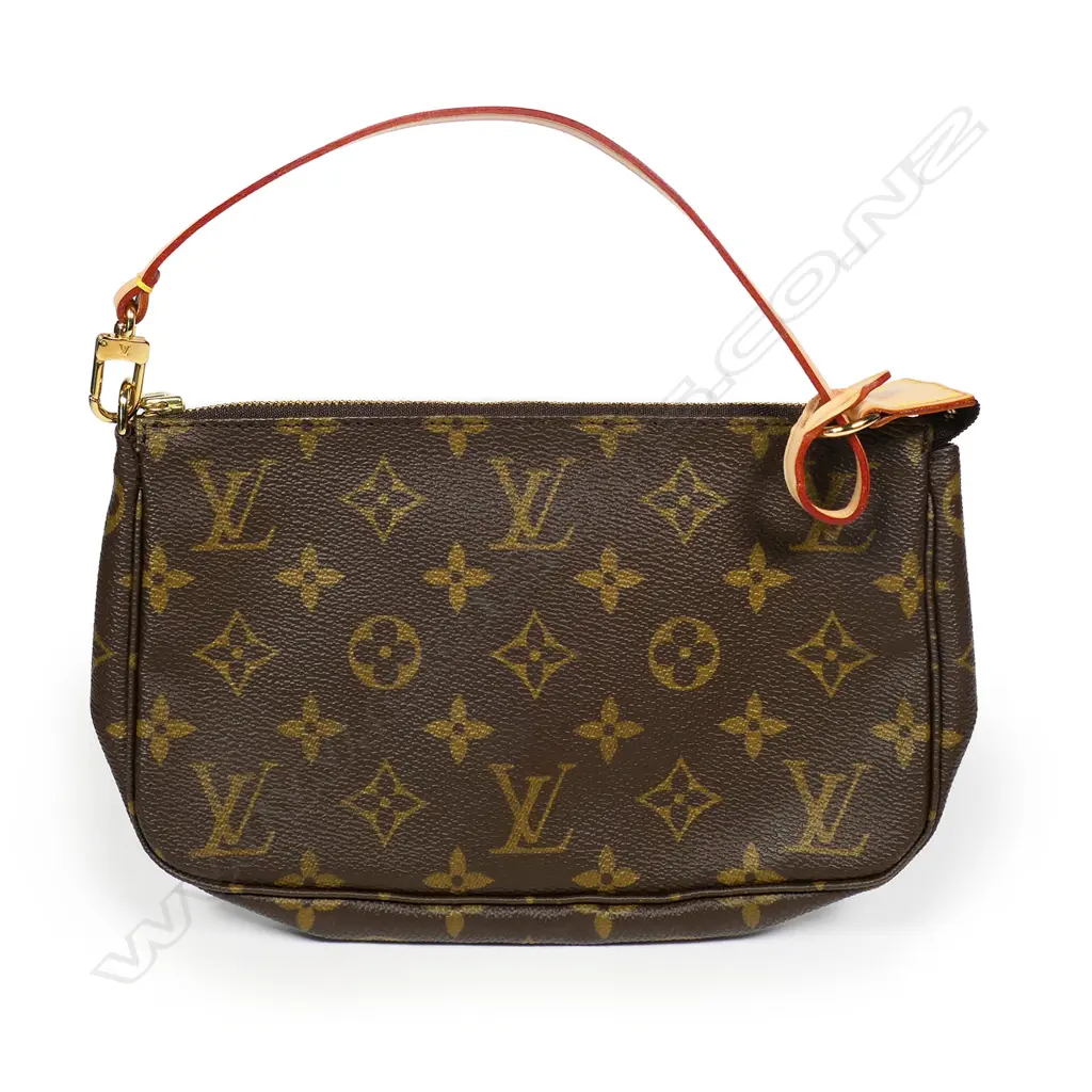Louis Vuitton pochette bag, Image 1++
