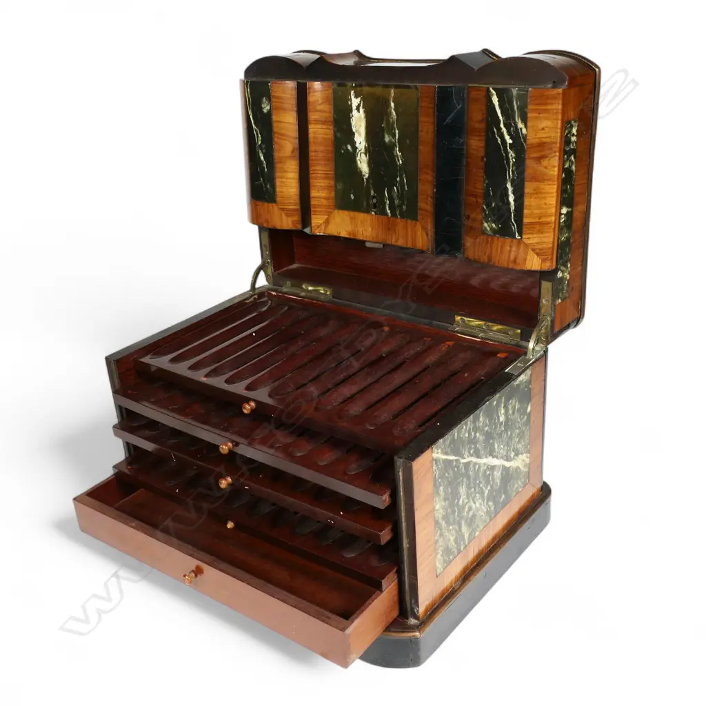 A 19thC kingwood and nephrite cigar humidor, Image 1++