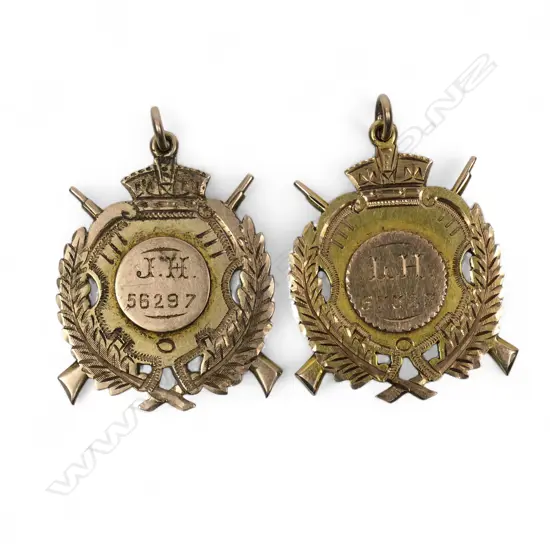 Two 9ct gold WWI tokens of honour to two brothers from Āwhitu,