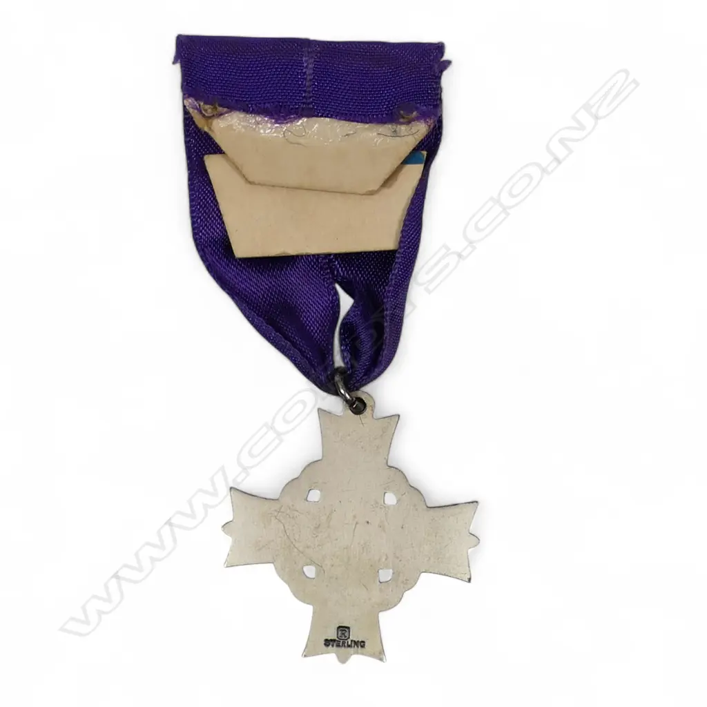An unnamed WWII George VI Memorial Cross, Image 1++