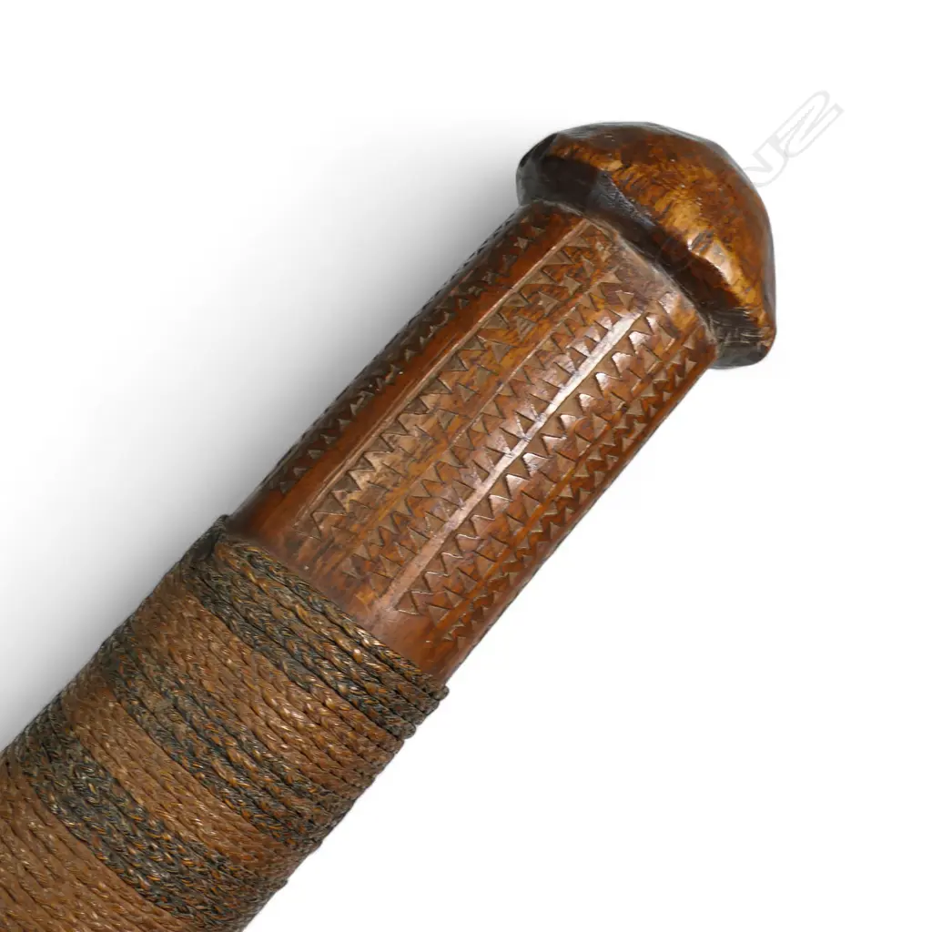 A 19thC Fijian kiakavo long hardwood club, Image 1++
