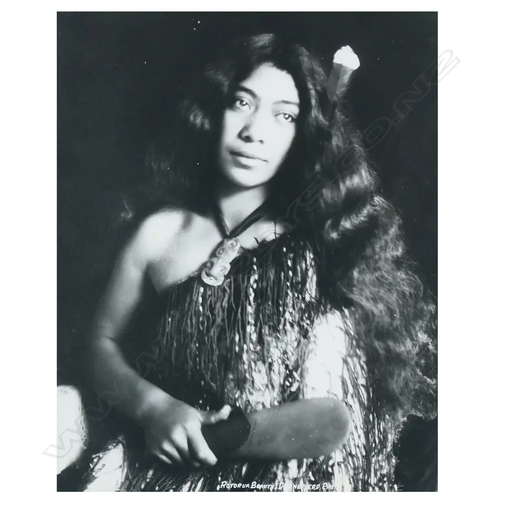 Sigvard Dannefaerd(1853-1920) 'Rotorua Beauty', Image 1++
