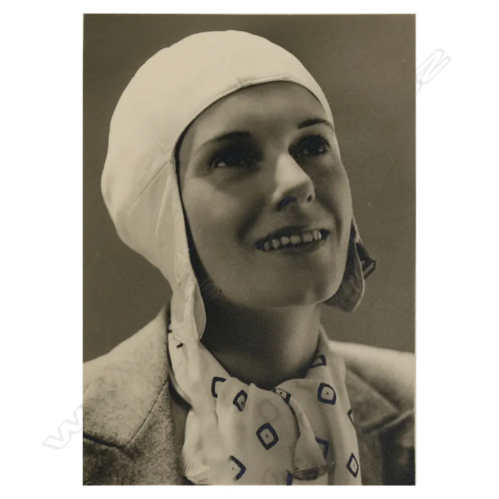 A 1930s gelatin silver print of Jean Batten, Image 1++