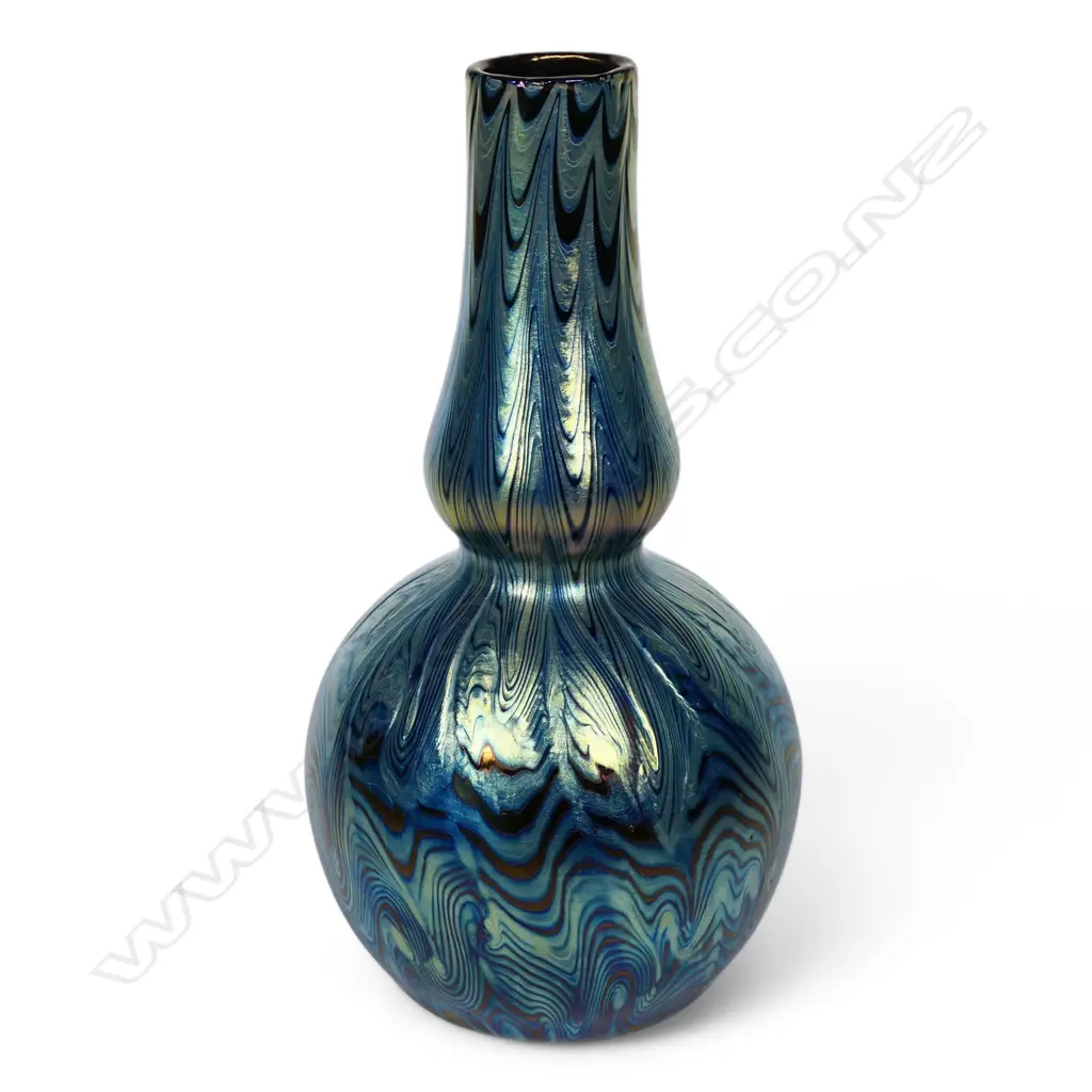 Loetz iridescent peacock feather glass vase c.1900, Image 1++