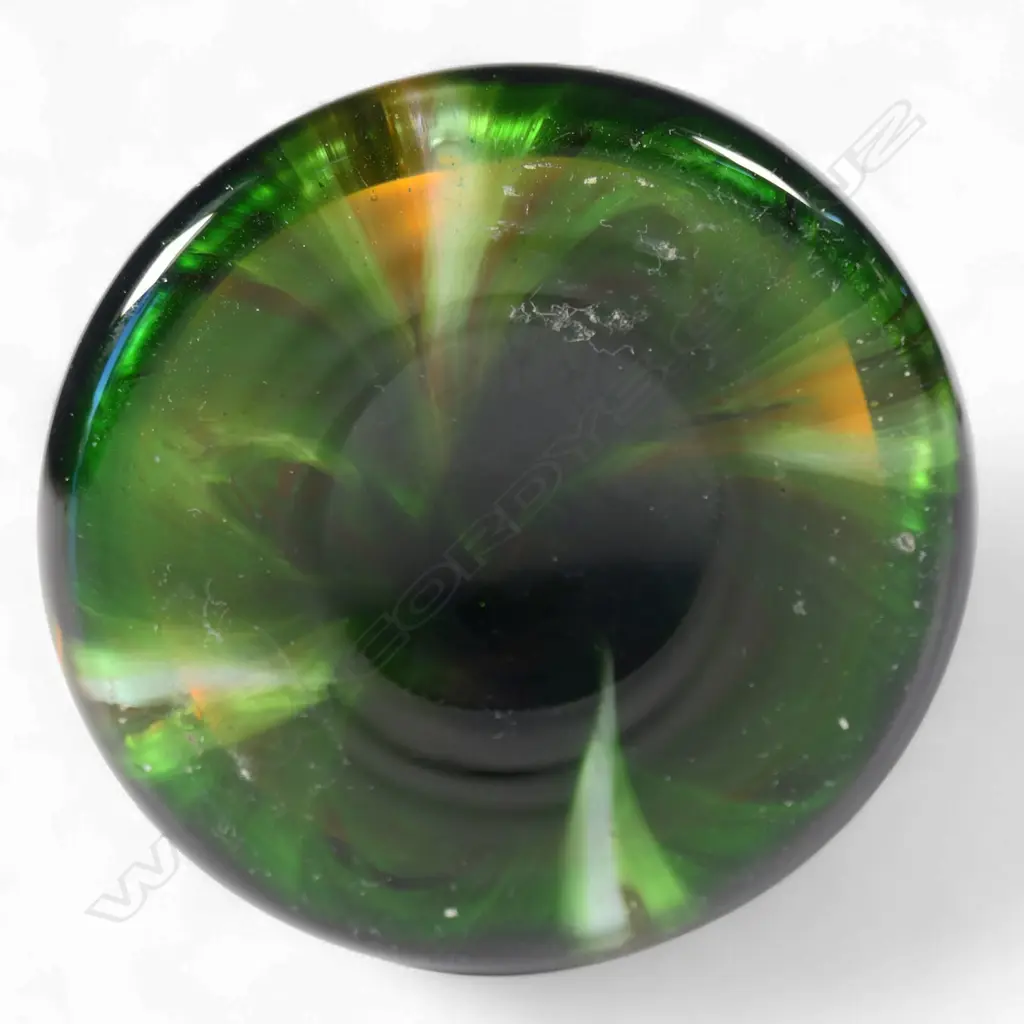 Johann Loetz Titania iridescent glass vase by Leopold Bauer, Image 1++