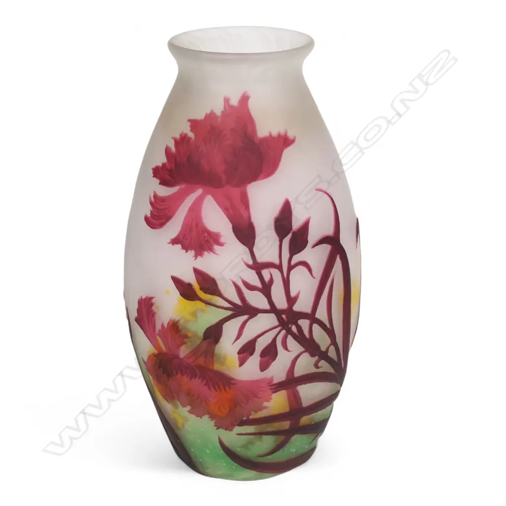 c.1900 Muller Frères Luneville cameo glass vase, Image 1++