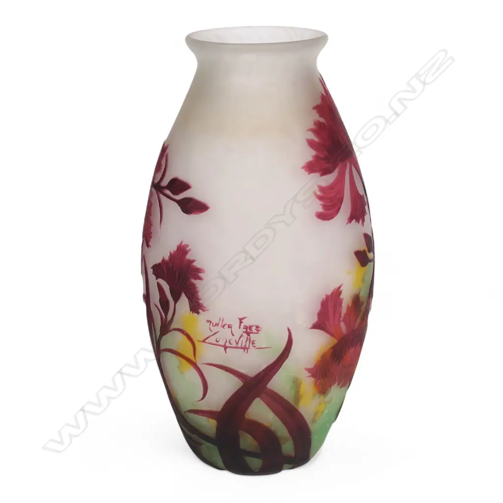 c.1900 Muller Frères Luneville cameo glass vase, Image 1++