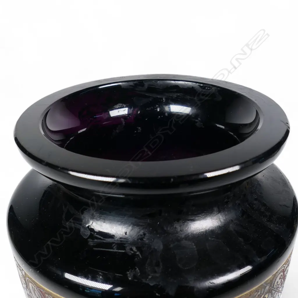 A signed Moser Karlsbad Czech amethyst glass vase, Image 1++