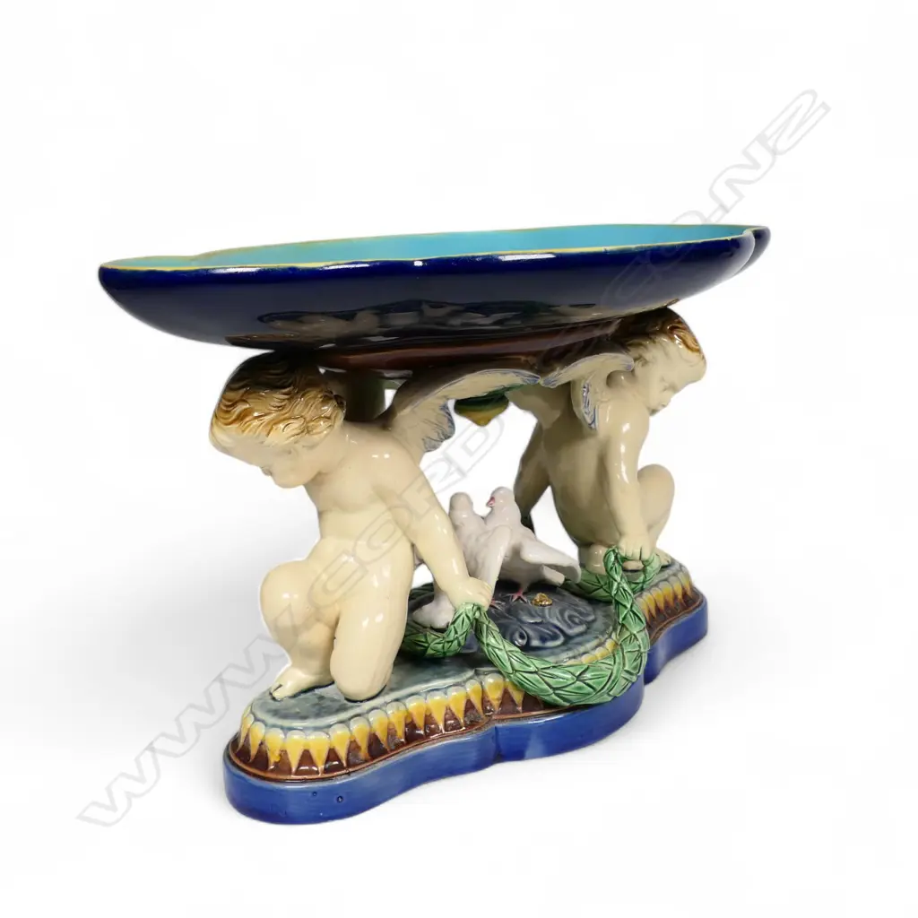 A Victorian Minton majolica table centre piece, Image 1++