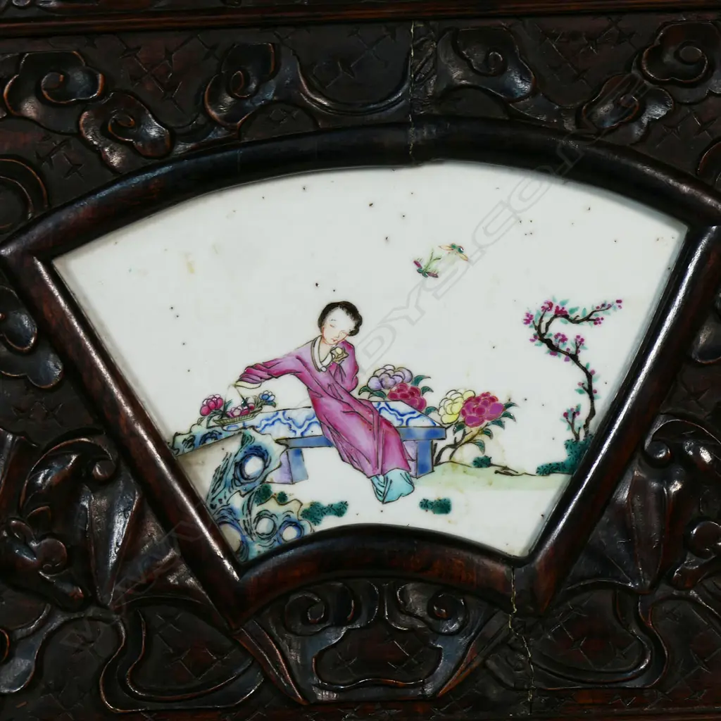A Chinese Ching decorative carved hardwood and porcelain panelled three section folding screen, Image 1++