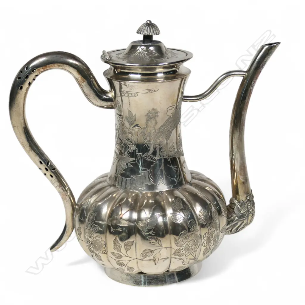 A small Chinese silver hot water pot, Image 1++