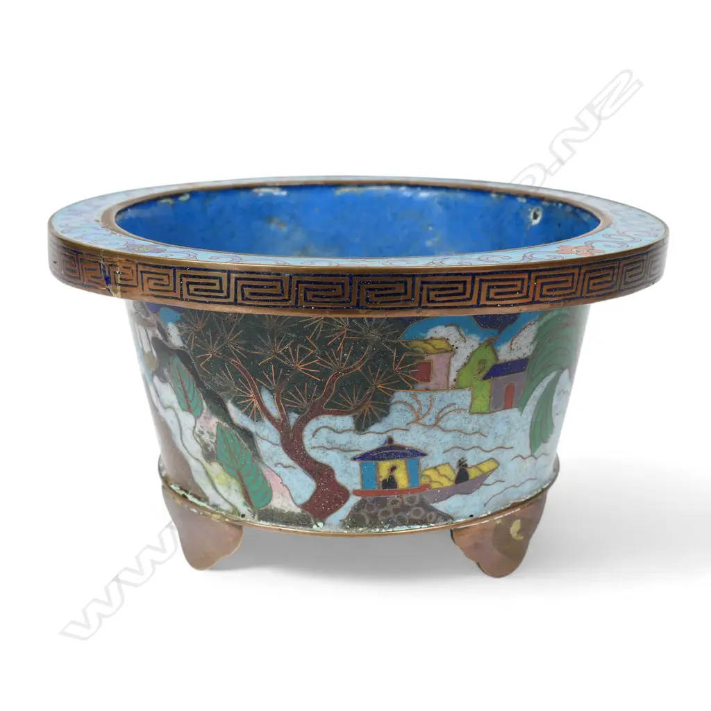 A Chinese cloisonne table jardiniere, Image 1++