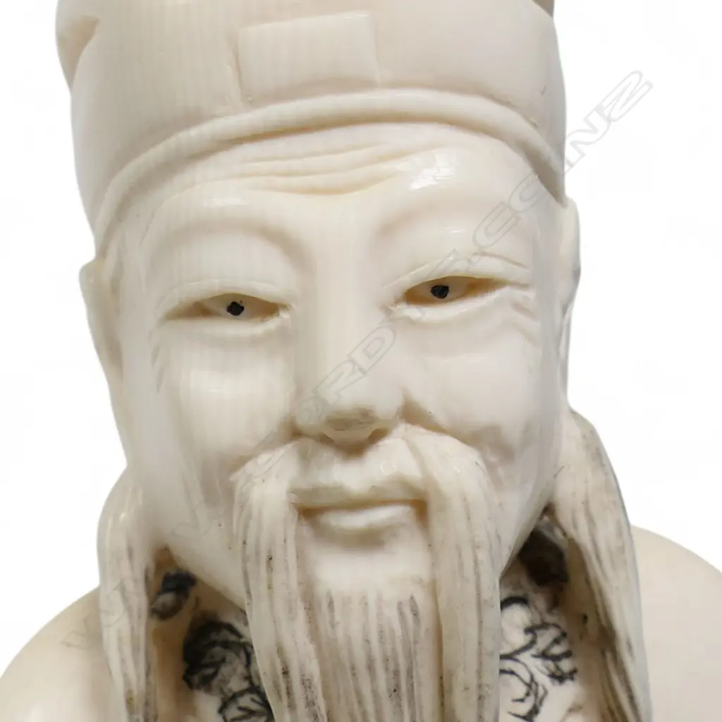 A pair of Chinese ivory figures, Image 1++