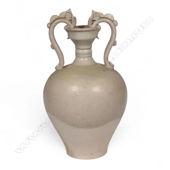 Chinese Song Dynasty style bottle vase,