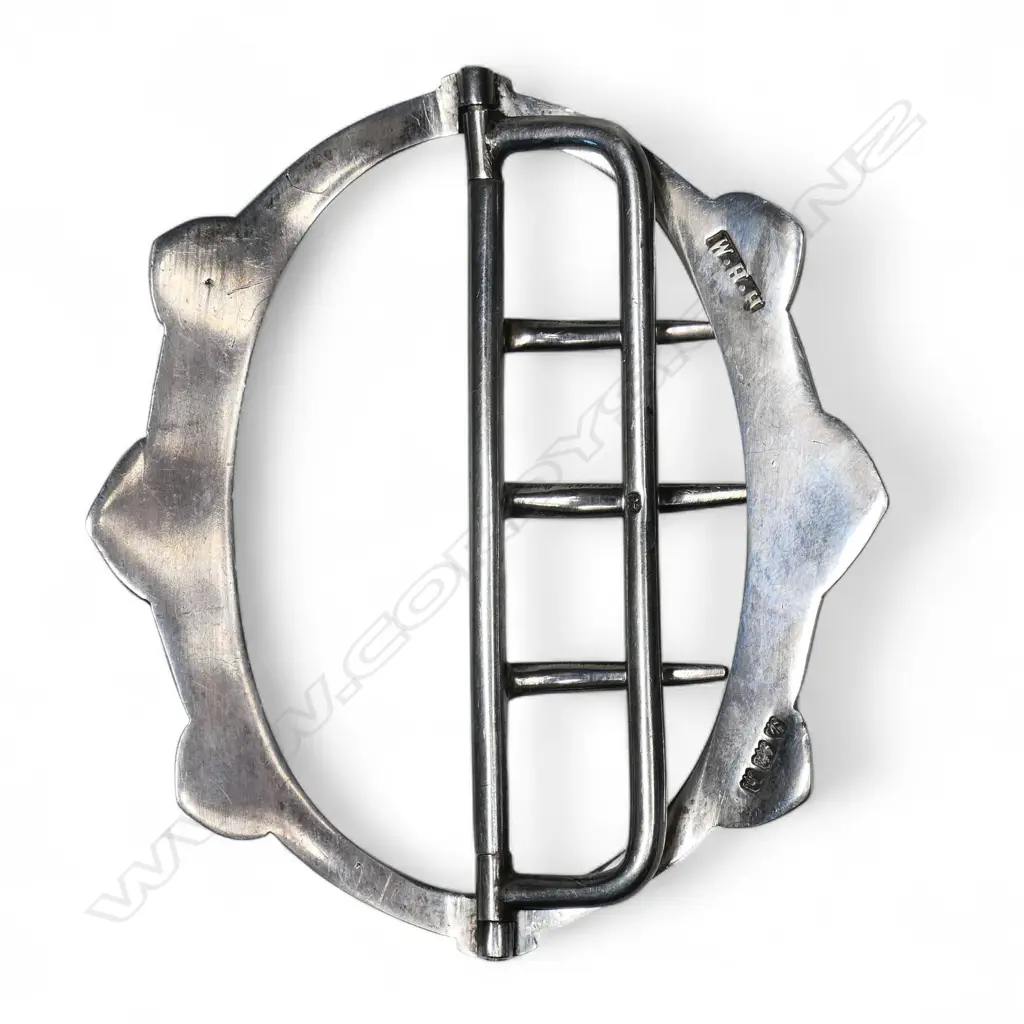 An Edwardian enamel and silver buckle, Image 1++