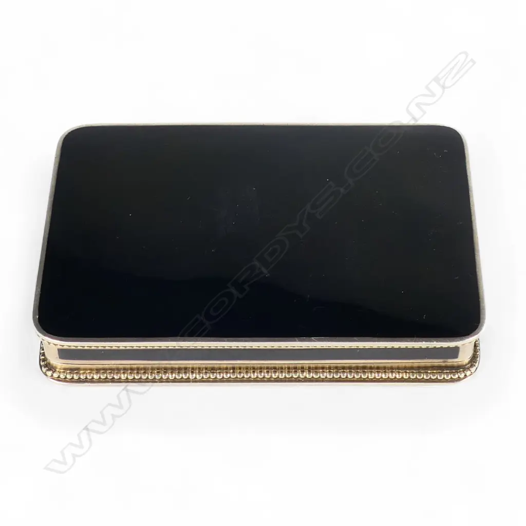 A quality early 20thC Austrian silver enamel and carved rock crystal snuff box, Image 1++
