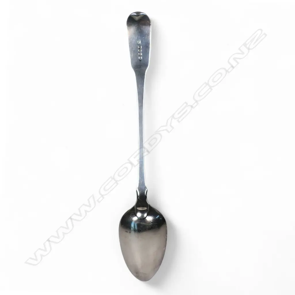 A George III silver fiddle pattern pie spoon, Image 1++