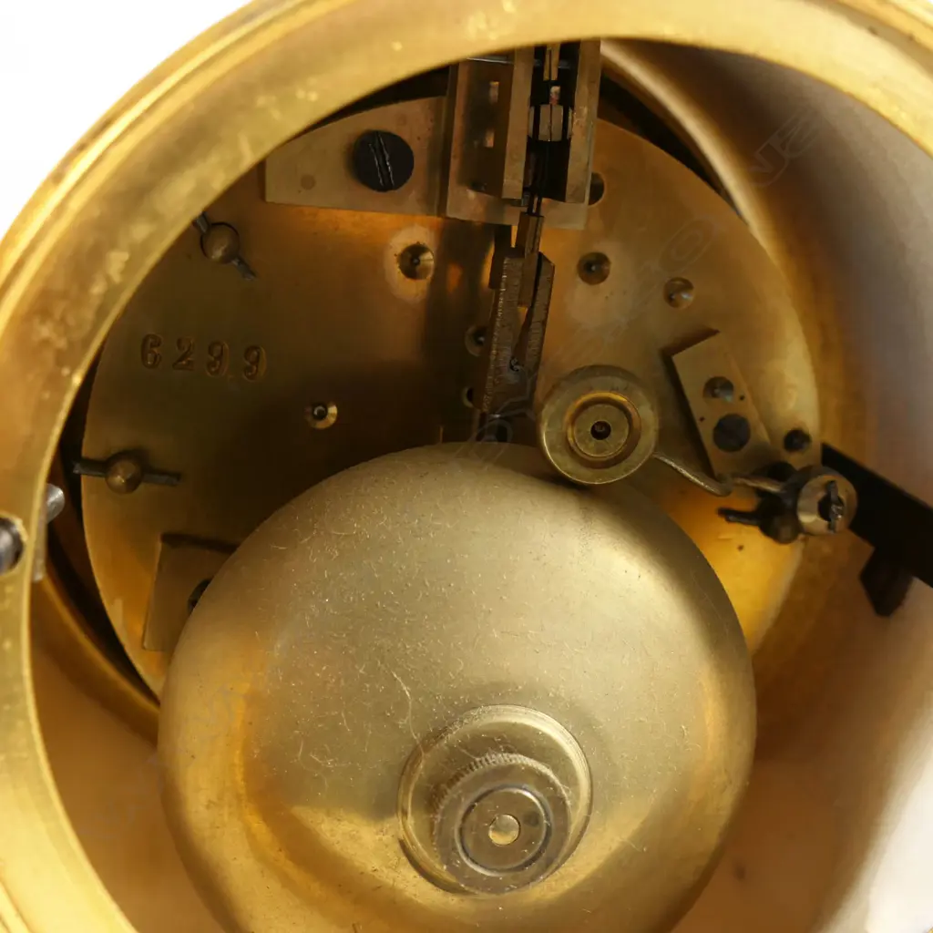 A 19thC French white marble and ormolu mantel clock, Image 1++