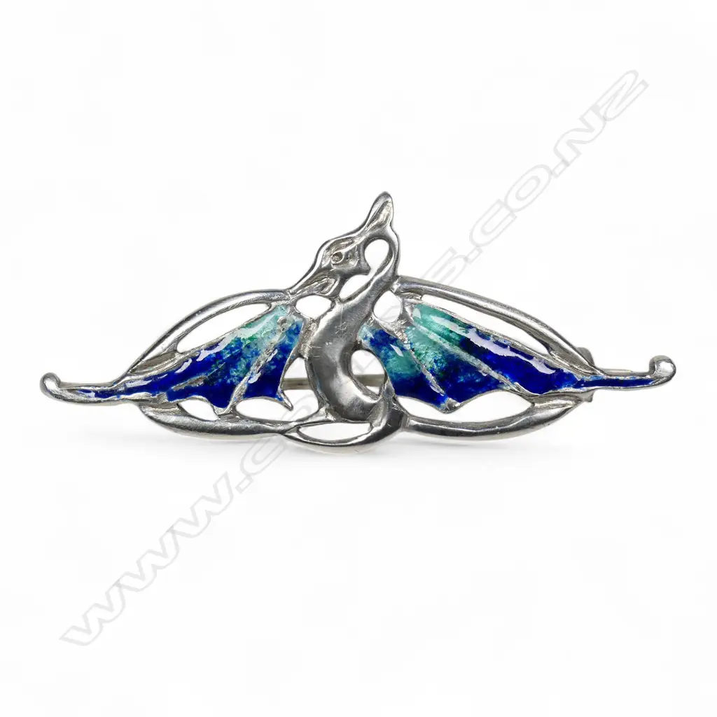 A sterling silver Cymric brooch, Image 1++