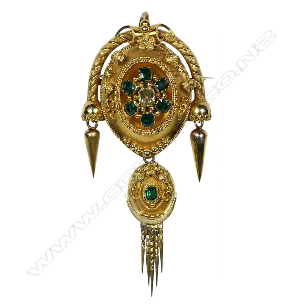 An impressive Victorian Etruscan 15ct gold and emerald suite, Image 1++