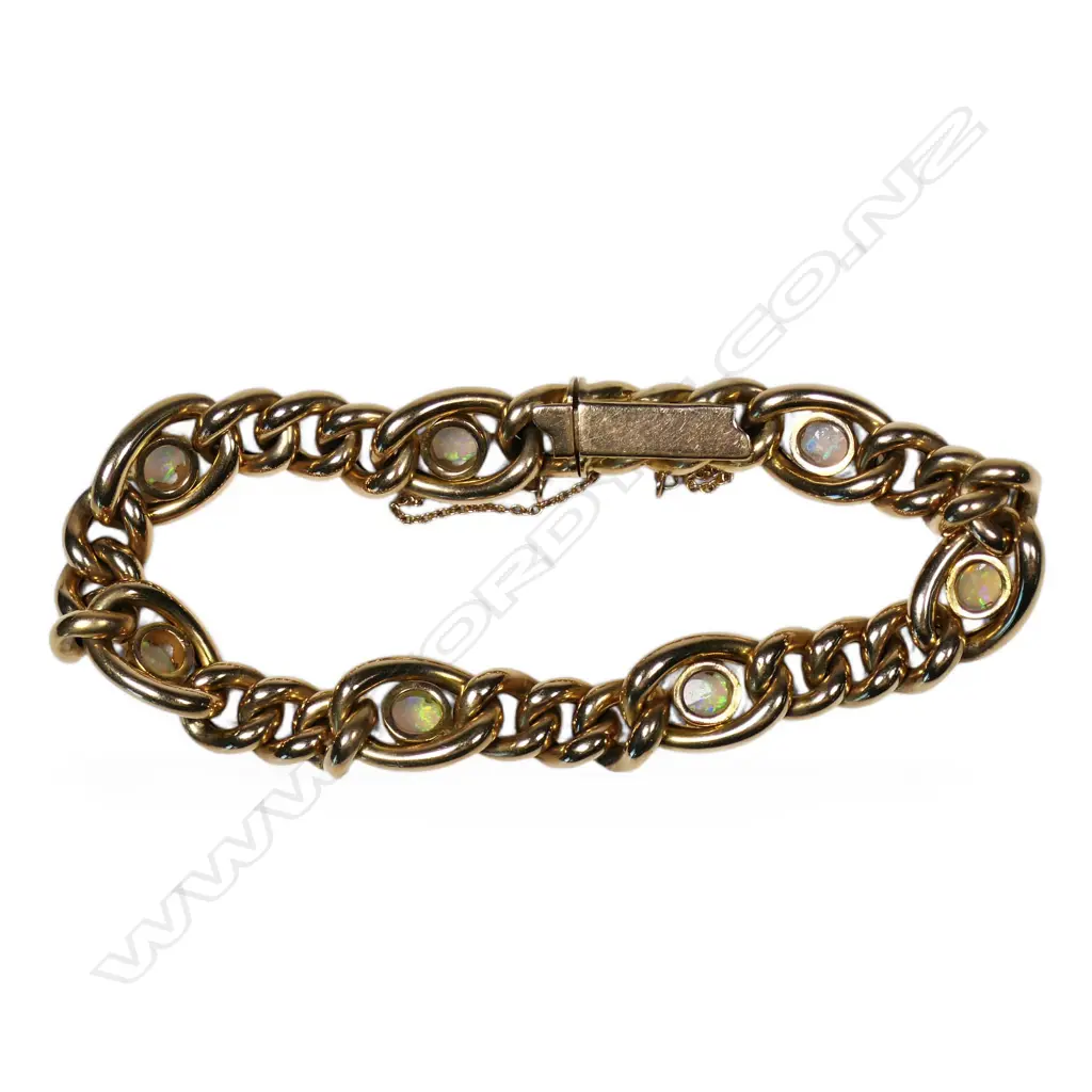 An Edwardian 15ct rose gold and opal bracelet, Image 1++