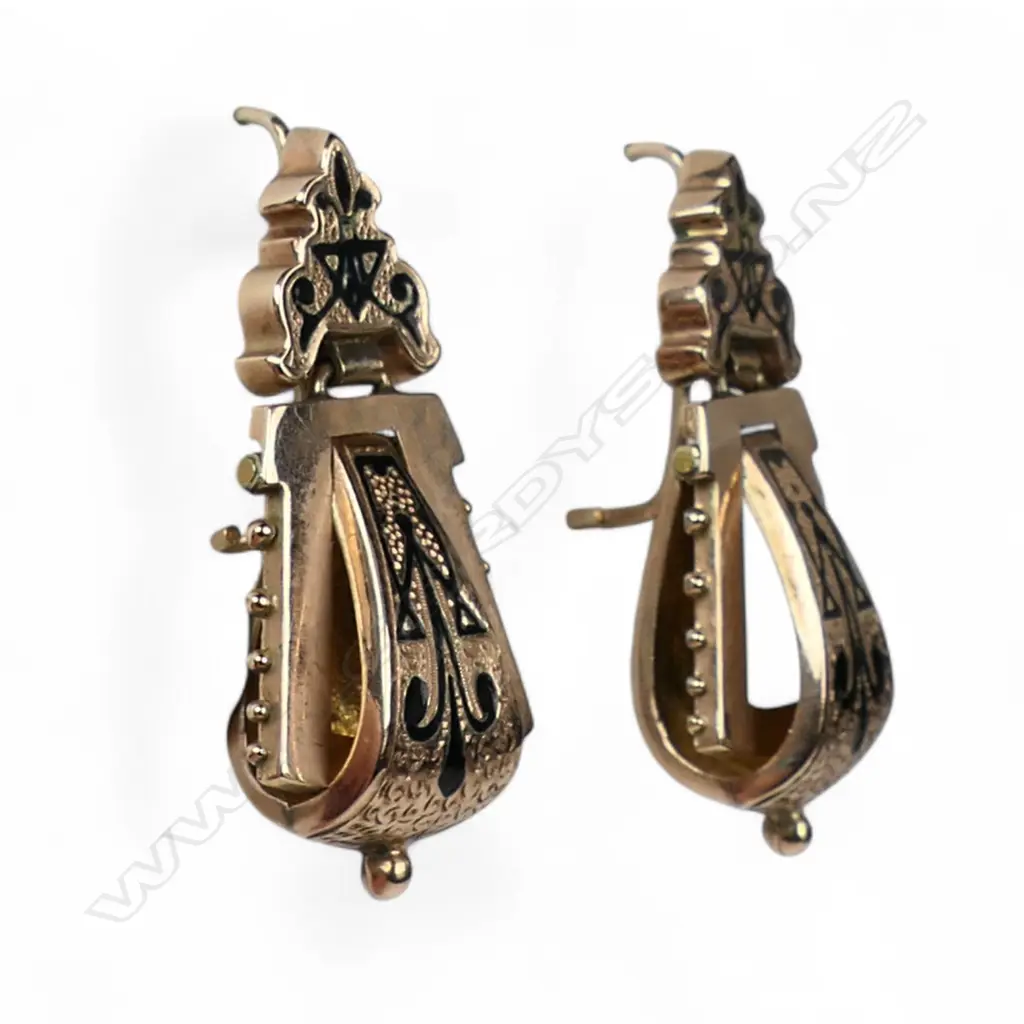 A pair of 9ct rose gold and enamelled Victorian Etruscan revival hinged earrings, Image 1++