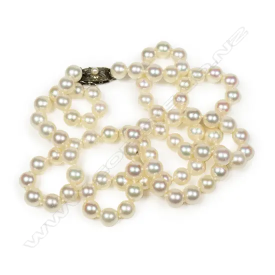 An Akoya pearl necklace,
